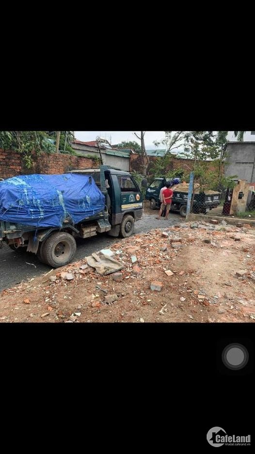 Quang Trung , bên cạnh trường Trần Quốc Tuấn( hẻm cháo lòng Bà Soạn)