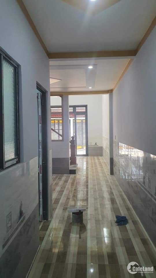 Bán nhà mới xây kiên cố gần công ty Giày Việt Vinh