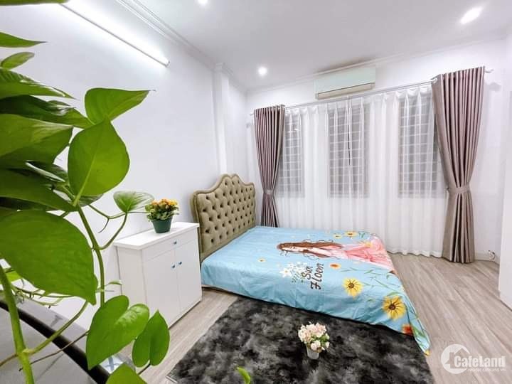 Bán nhà Ngõ 43 Trung Kính, Trung Hòa, nhà 5 Tầng, 46 M2 6,15 Tỷ