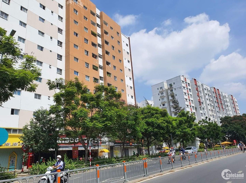 Bán nhà 3 mặt tiền đường 20m, kế Aeon Tân Phú, 6 x 20, nhà 2 tầng, giá rẻ.