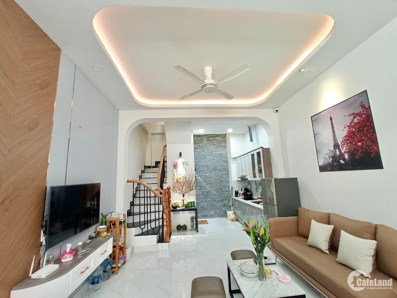 Smart Home cao cấp Lê Trọng Tấn, gần 40M2 giá chỉ nhỉnh 4 tỷ, 3PN rộng rãi.