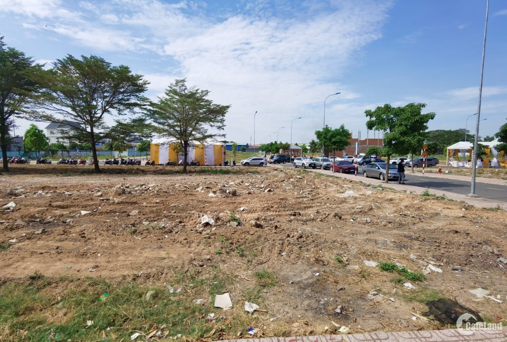 Cần bán lô đất mặt tiền đường Thuận An Hòa