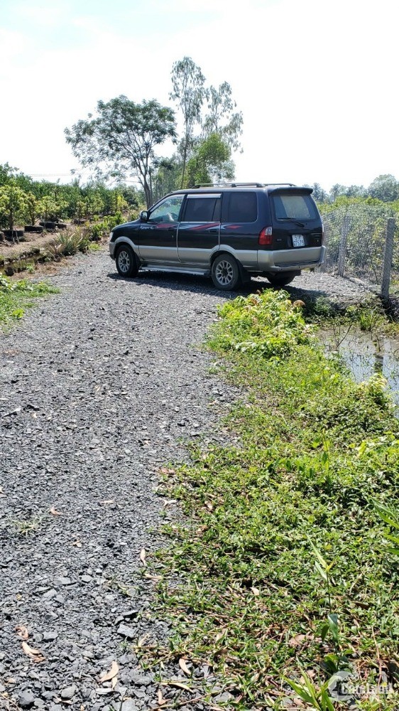 Bán mảnh vườn 1000m2 đang trồng mai vàng điện nước có sẵn, đường xe hơi tới đất