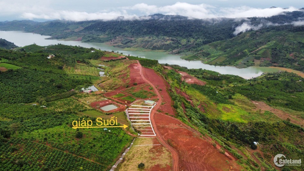 Cần bán 1600m2 đất ven suối, 100m2 thổ cư gần hồ Đảo Ngọc Lộc Tân, 2.6 tỷ