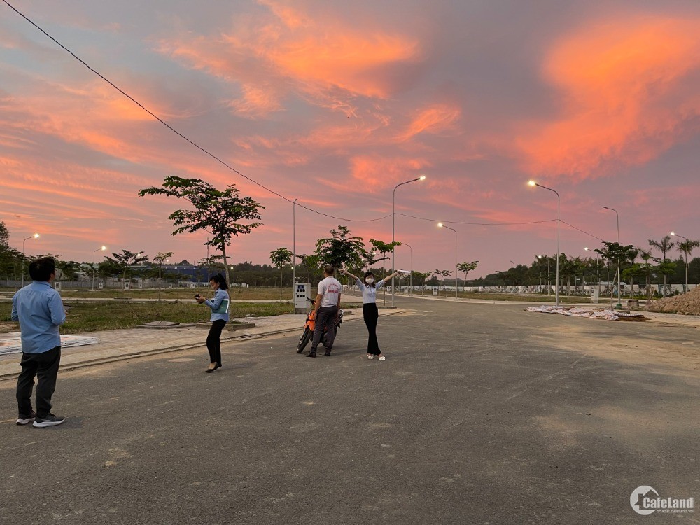 Sổ hồng trao tay , nhận ngay lô đất giá rẻ tx. Tân Uyên. 2022