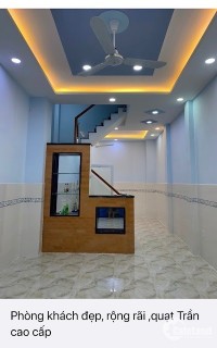 Nhà 4 tầng nở hậu, rộng rãi 170m2 nhiều phòng ngủ bán quá rẻ ở Q6