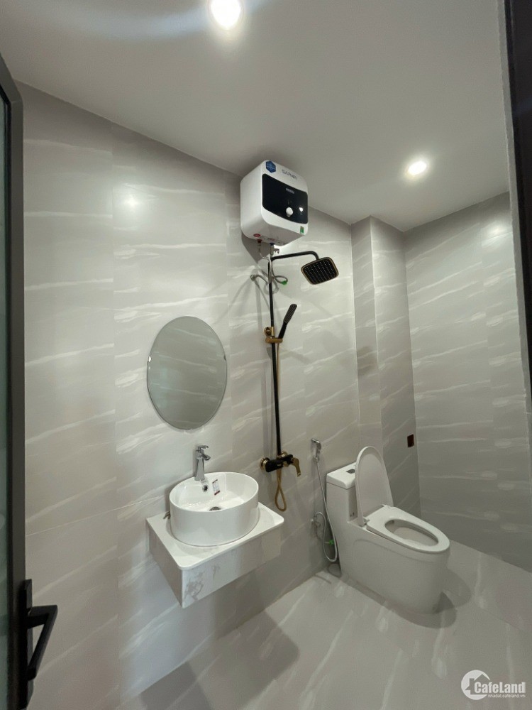 bán nhà 2 tầng k 264 trần cao vân 55m2 giá siêu tốt 3ty1 ( có video thật )