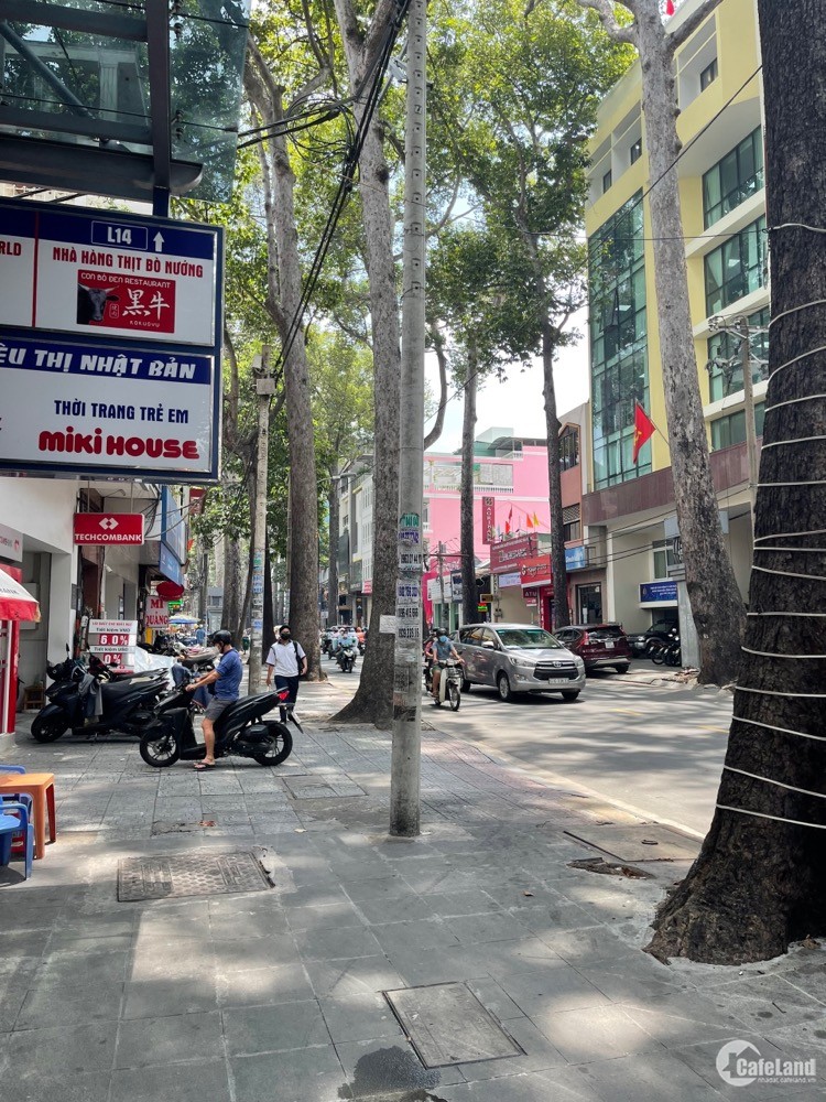 Bán Nhà Mặt Tiền Trần Quang Khải , quận 1, 5 lầu 9pn 8wc có thang máy