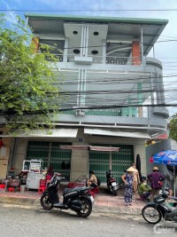 Cần bán nhà phố mặt tiền đường Tháp Bà, p.Vĩnh Thọ, tp Nha Trang