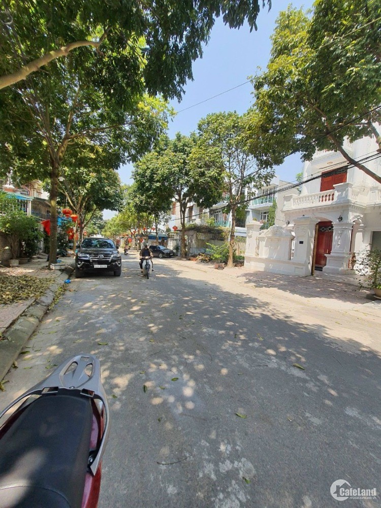 Bán gấp - giá cắt lỗ thửa đất tại phố Phan Đình Giót - Liên Bảo - Vĩnh Yên