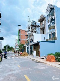 Bán gấp lô đất ngay đường Kênh Tân Hóa, Tân Phú, giá chỉ 2,2 tỷ,SHR, xây dựng tự