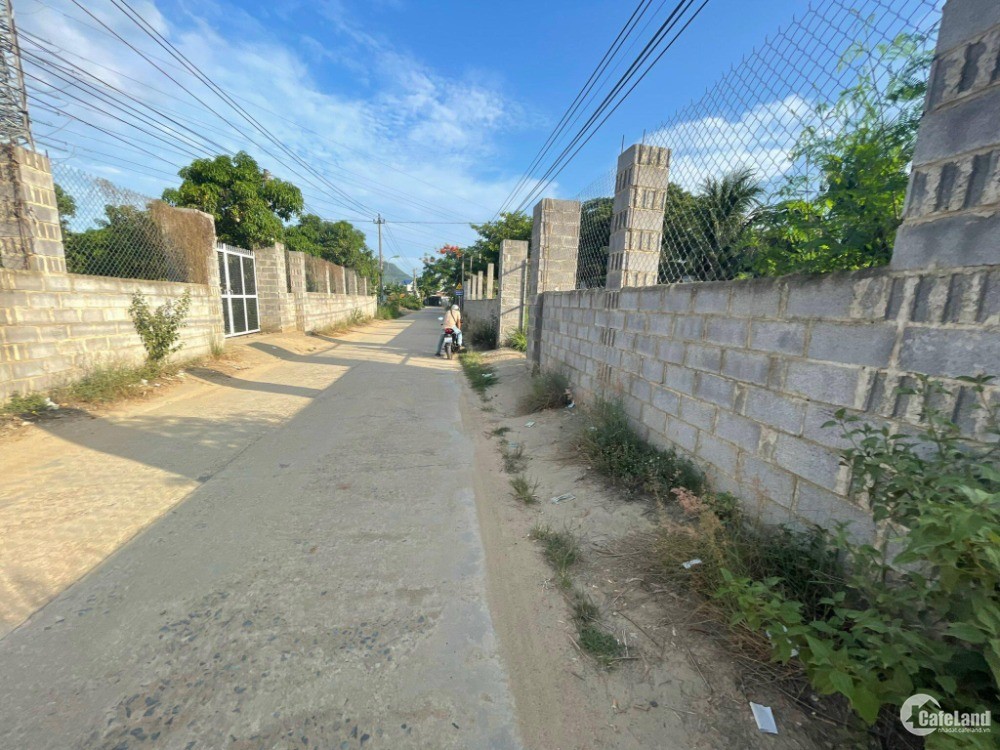 Bán 2 lô đất Sát chợ Vĩnh Phương - Nha Trang lh 0985451850