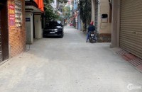 Bán nhà phố Pham Huy Thông, ô tô 7 chỗ vào nhà, 2 thoáng, thang máy,  DT 73m2, g