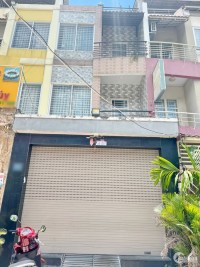 Cho thuê nhà 2 lầu mặt tiền KD đường Tạ Quang Bửu Phường 5 Quận 8