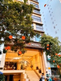 Bán khách sạn mặt tiền đường Nguyễn Thái Học, Q. 1, DT 4,2x18m, hầm, trệt 5 lầu,