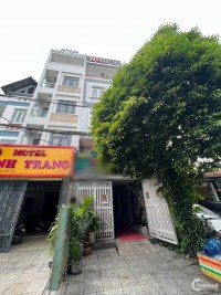 Bán khách sạn 3 lầu mặt tiền đường NB Tạ Quang Bửu P.5 Quận 8