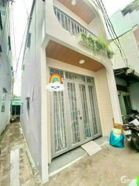 Cho thuê nhà nguyên căn 1 trệt 1 lầu, 2 phòng ngủ, 2 tolet. Full nội thất mới