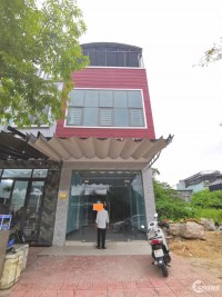 Nhà mặt tiền 3 tầng Hoàng Văn Thái 115m2 4tỷ X