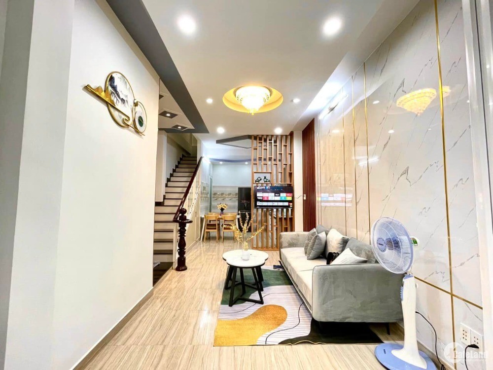 NHÀ NGUYỄN THÁI SƠN CẠNH VINCOM - HXH THÔNG - GIÁ 6,8 TỶ