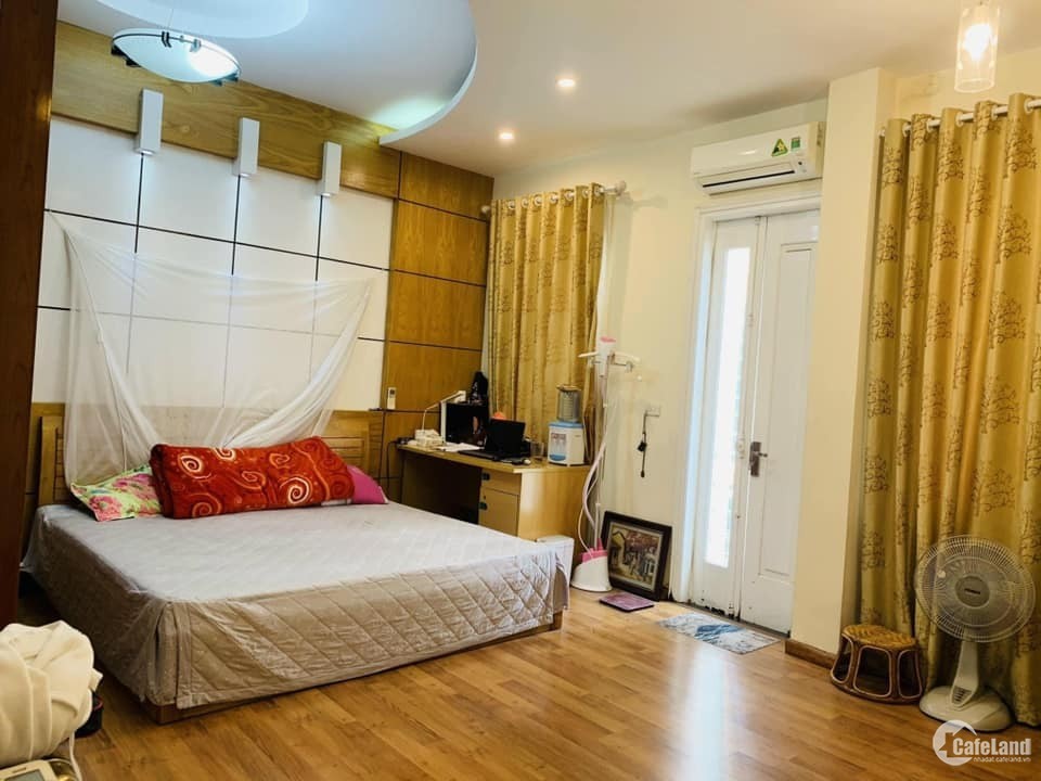 Bán nhà ngõ 12 Đào Tấn, Ba Đình,lô góc,ô tô đỗ cửa,50m, 5 tầng,MT6m,giá 15.6 tỷ