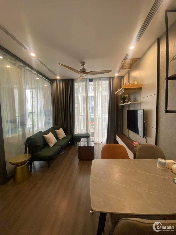 Cho thuê căn hộ cao cấp Symphony-Long Biên-70m 2 ngủ 2wc-14 triệu/tháng