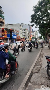 Hàng hiếm, MT Thành Thái,Quận 10.DT: 4,7x14m,3 lầu. Giá: 19 tỷ