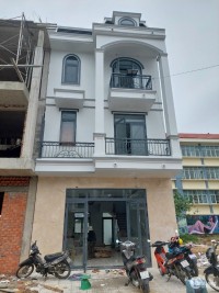 Bán nhà tại khu nhà ở Hoàng Lộc- Phú Chánh