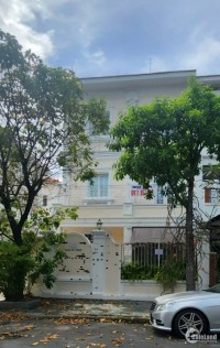 Cho thuê villa song lập 9x18m khu Mỹ Giang, Phú Mỹ Hưng.