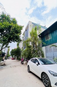 Chính chủ bán gấp 2 nhà liền kề ở Bát Khối Tư Đình Long Biên DT 77m2 đường rộng