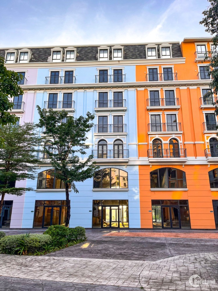 Bán căn khách sạn 7 tầng, 22 phòng đối diện InterContienental Phú Quốc, giá chỉ