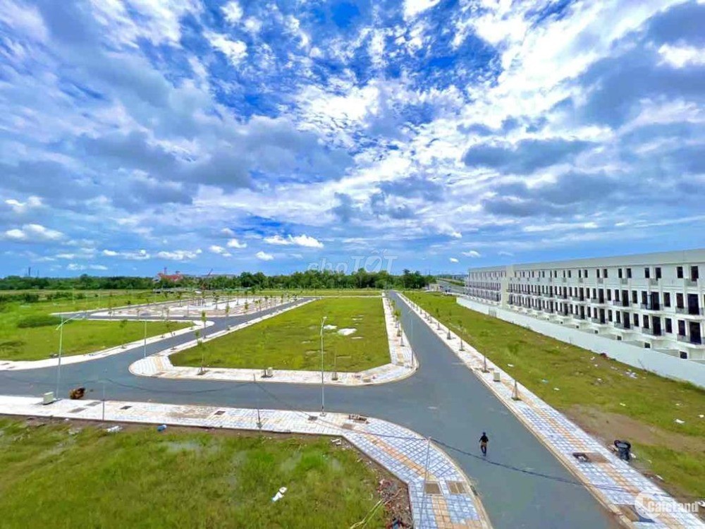 Nền 95m2 đối diện công viên và trường học dic victory hậu giang