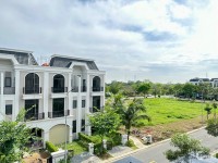 Còn duy nhất 1 căn nhà phố view sông ngay trung tâm phường 6 TP Tân An