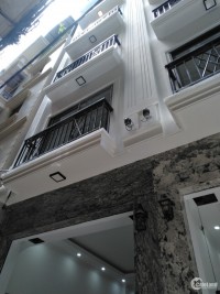 Bán nhà mới cực đẹp phố Lạc Long Quân, Tây Hồ. DT38m2x6T thang máy, phân lô