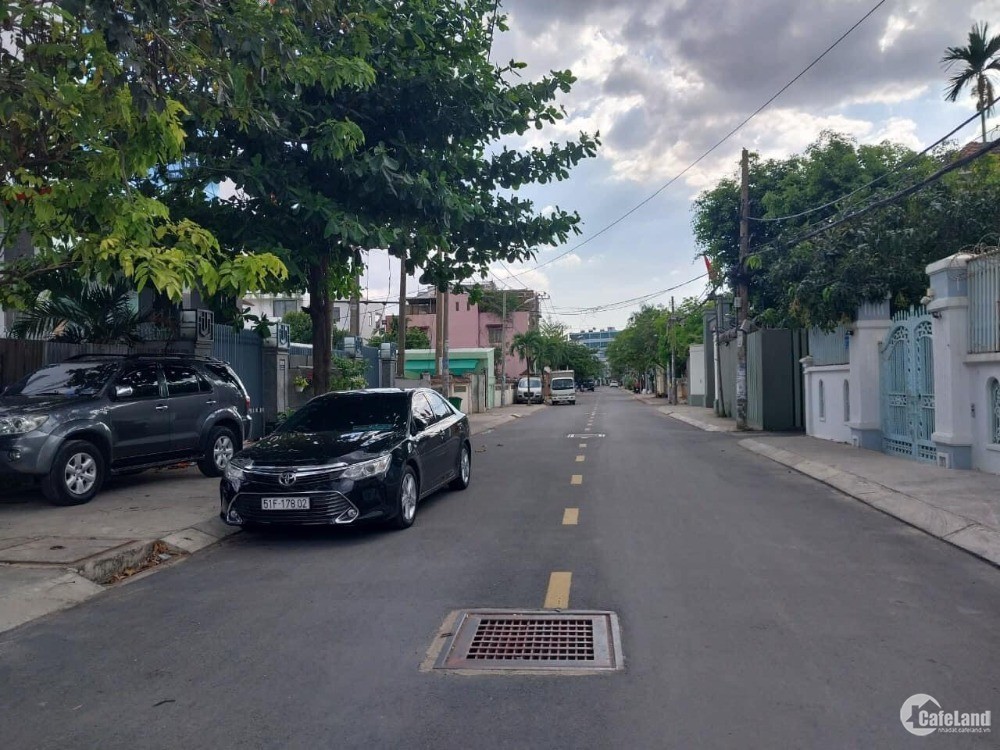 Villa 4 lầu hầm xe 5x18 Lê Văn Trị P5 Gò Vấp