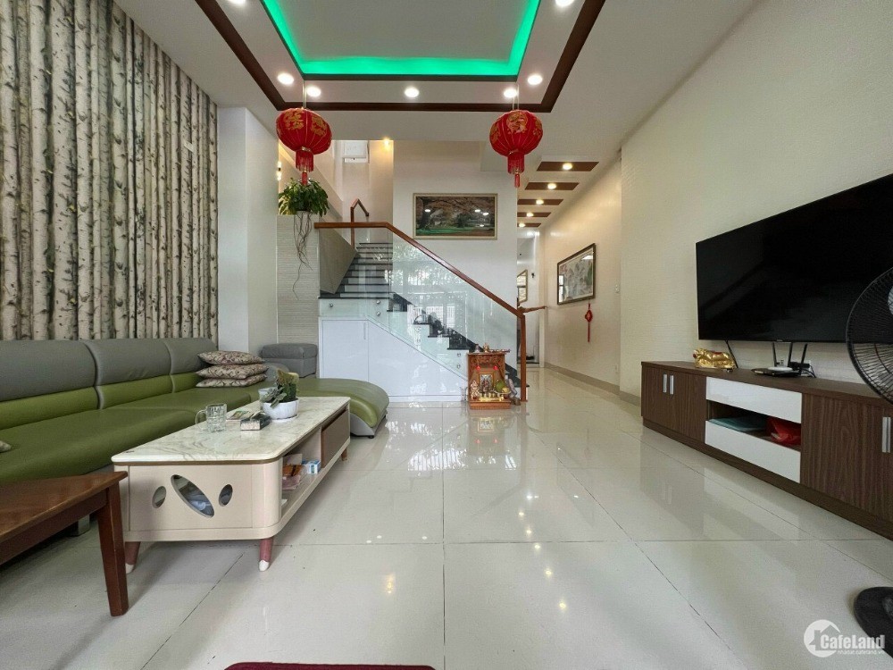 Bán nhà 4 tầng hẻm 7m đường Lê Hồng Phong - Gồm 5 phòng ngu, 4wc - Có thang máy