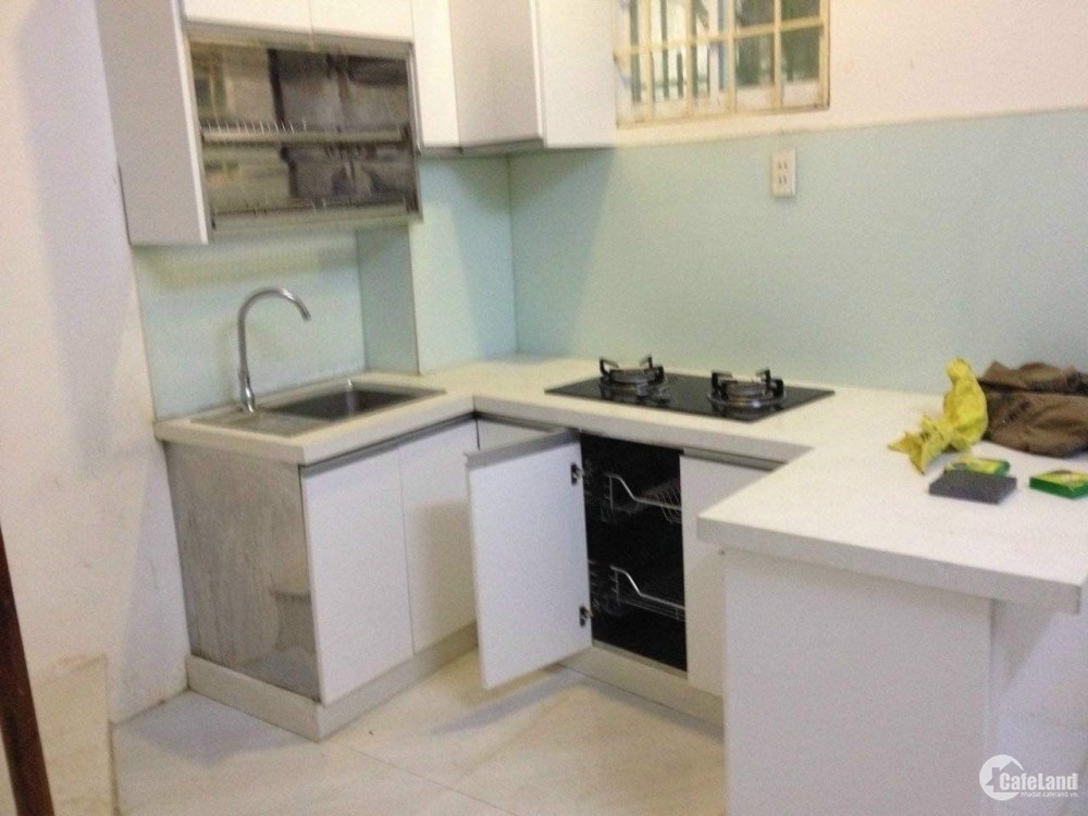 Nhà Quận 1 TPHCM giá rẻ 3 tỷ 600,DTSD 50M2 khu kinh doanh-0932980565