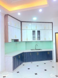 Bán nhà Minh Khai, 35m2-5 tầng 3 ngủ, giá 3.5 tỷ