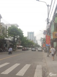 Bán tòa nhà văn phòng 5 tầng, Vị trí đẹp nhất đường Núi thành, Hải Châu, Đà Nẵng