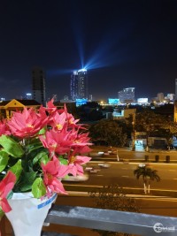 Bán căn hộ 4 tầng có View xem pháo hoa sông Hàn  Đà Nẵng có dòng tiền 35 triệu/t