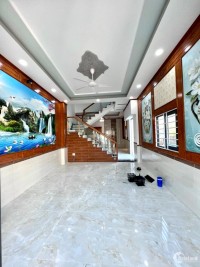 Bán Nhà 2 Lầu Xây Mới Siêu Đẹp Ngay UBND P. Long Bình Tân, Biên Hoà