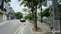 Bán mảnh đất mặt phố Yên Phụ, Tây Hồ, vị trí đẹp, hai thoáng, 151m, mặt tiền