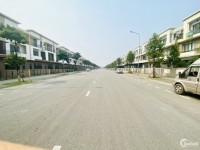 Tôi cần tiền bán nhà phố đi bộ trục đường 26m rộng rãi khu VSIP Bắc Ninh