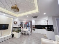 Đẹp lung linh Chung cư 137 Nguyễn Ngọc Vũ, 80m2, nội thất siêu VIP, 3.15 tỷ