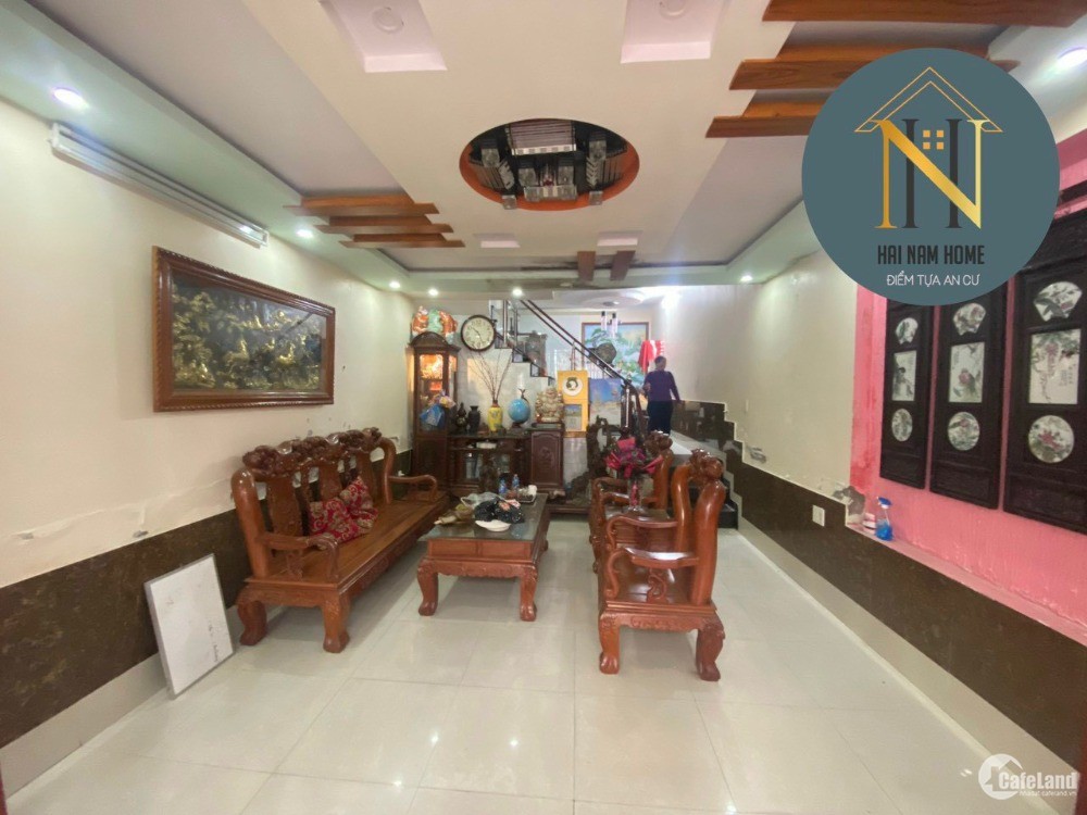 Cho thuê nhà 3 tầng ngõ 560 Thiên Lôi ( gần Đại Siêu Thị Aeon Mall )