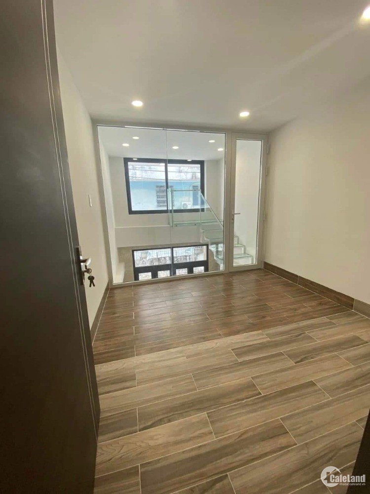 HẺM Ô TÔ TRÁNH - NHÀ MỚI ĐẸP - GIÁP Q10 - 6,8 TỶ