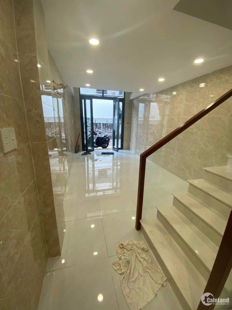 HẺM Ô TÔ TRÁNH - NHÀ MỚI ĐẸP - GIÁP Q10 - 6,8 TỶ