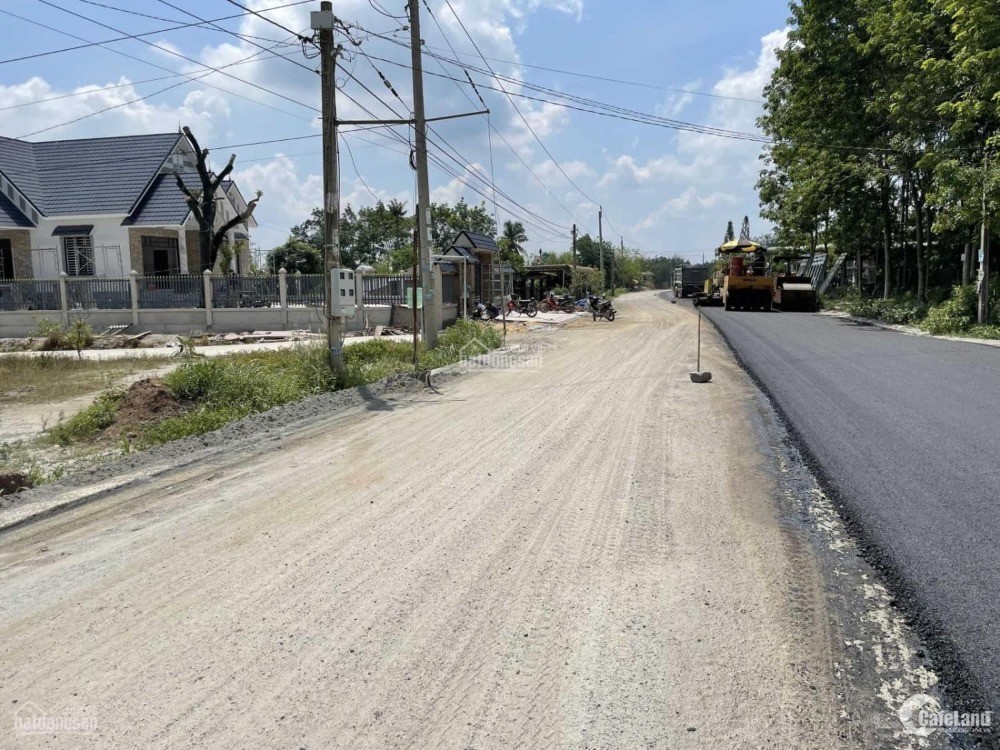 BÁN GẤP 225M2 ĐẤT MẶT TIỀN CHỢ, KHU CÔNG NGHIỆP DÂN CƯ ĐÔNG. GIÁ 250 TRIỆU