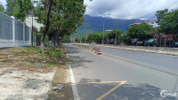 Bán đất mặt tiền đại lộ Nguyễn Tất Thành - Nha Trang - Ngang 15m - Giá tốt