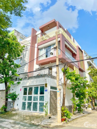 Bán gấp bán nhà 2 lầu ST góc 2 mặt tiền KDC Kim Sơn, Tân Phong, Q7.