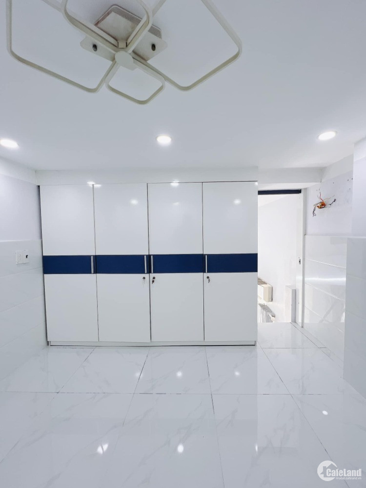 Hẻm xe tải 10m Quận 1 - Nhà lung linh 4 tầng 3pn. 4,650 tỷ